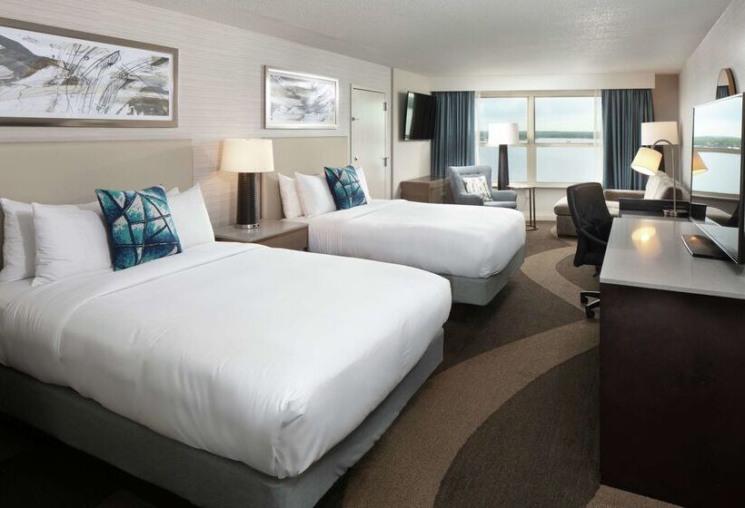 هتل Hilton Madison Monona Terrace