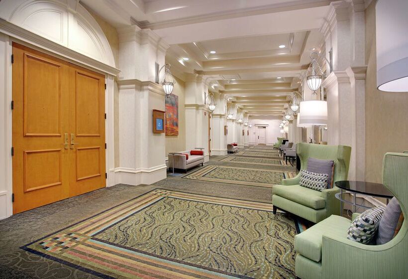 فندق Hilton Naples