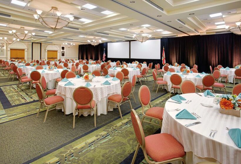 فندق Hilton Naples