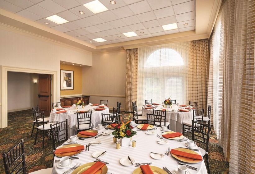 فندق Hilton Naples