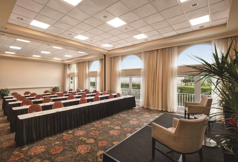 فندق Hilton Naples