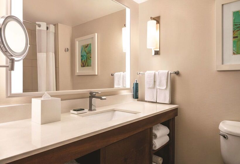 فندق Hilton Naples