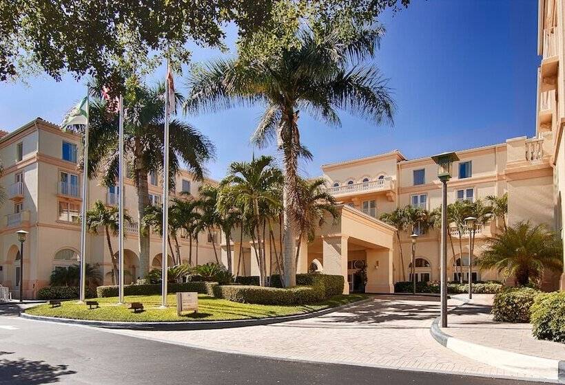 فندق Hilton Naples