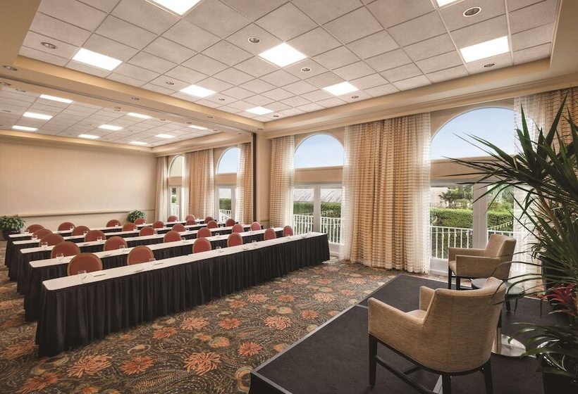 فندق Hilton Naples