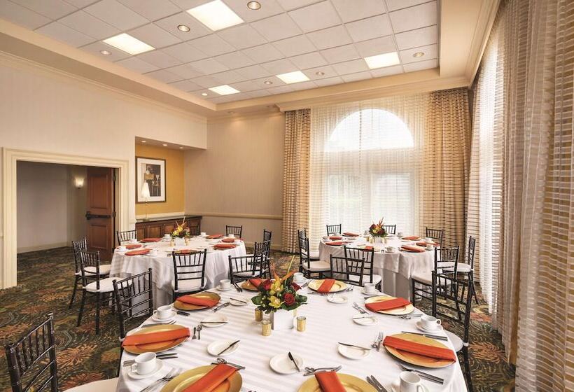 فندق Hilton Naples