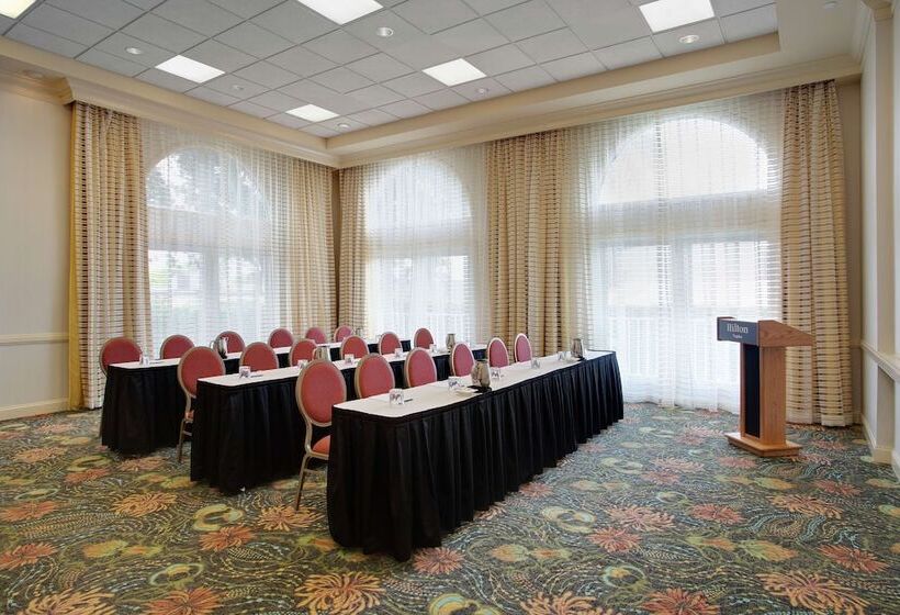 فندق Hilton Naples