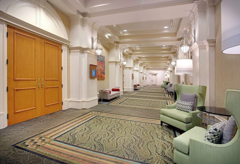 فندق Hilton Naples