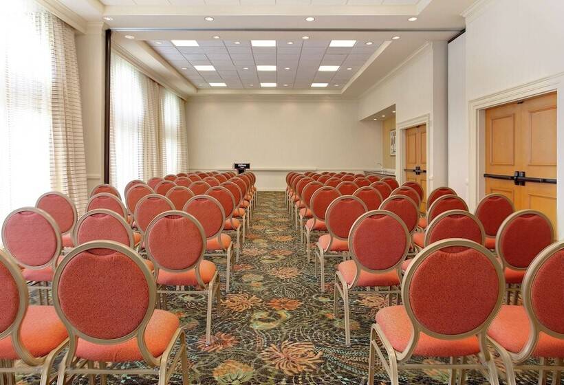 فندق Hilton Naples