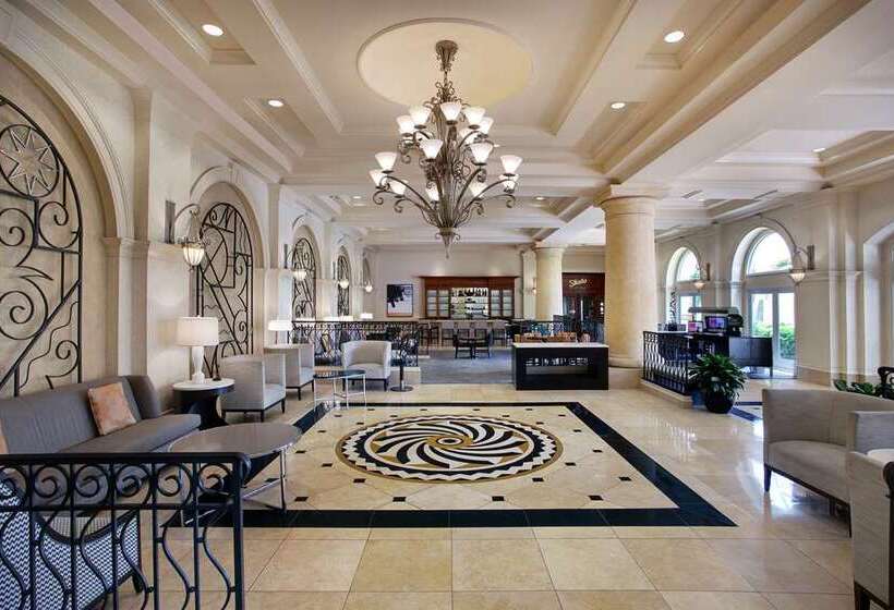 فندق Hilton Naples