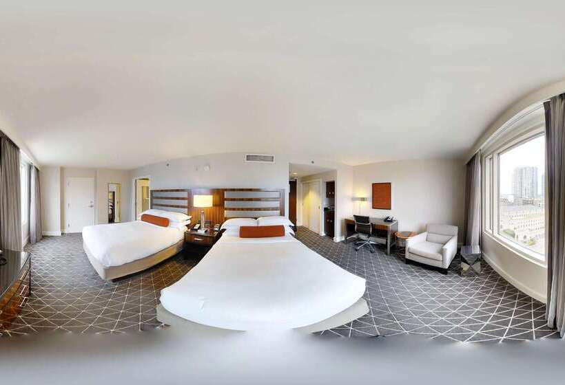 هتل Hilton Nashville Downtown