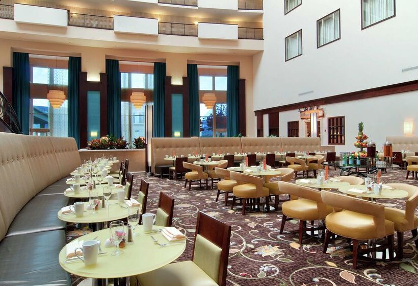 هتل Hilton Nashville Downtown