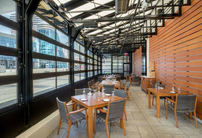 هتل Hilton Nashville Downtown