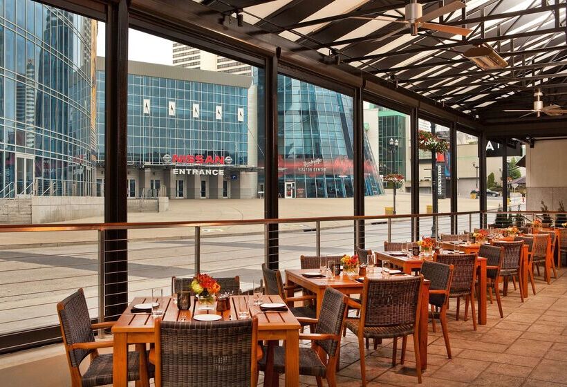 هتل Hilton Nashville Downtown