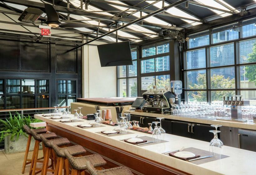 هتل Hilton Nashville Downtown