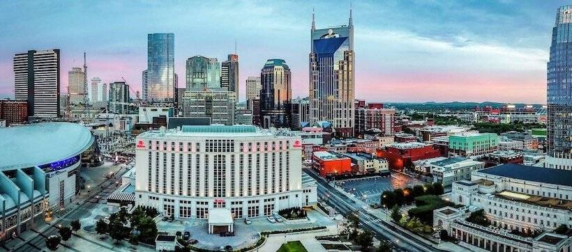 هتل Hilton Nashville Downtown