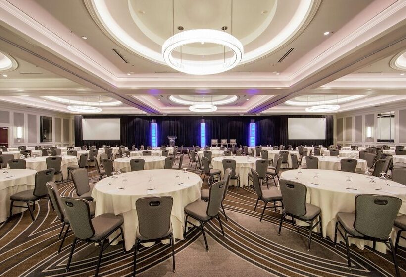 هتل Hilton Nashville Downtown