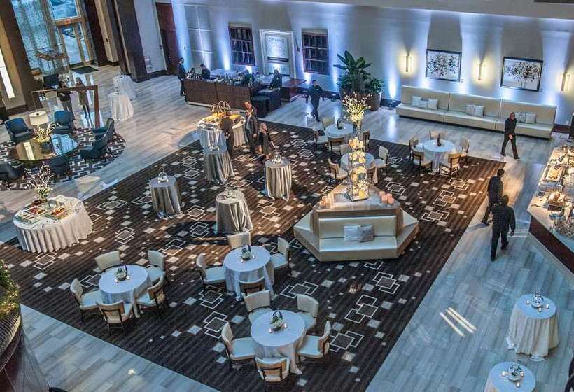 هتل Hilton Nashville Downtown