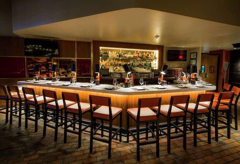 هتل Hilton Nashville Downtown