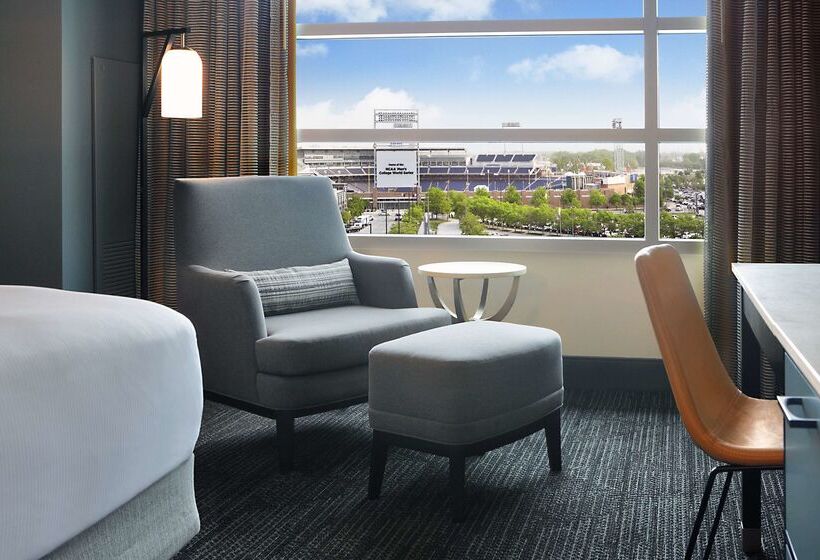 هتل Hilton Omaha