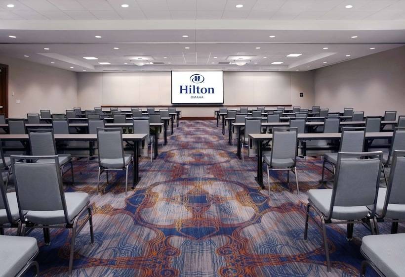 호텔 Hilton Omaha