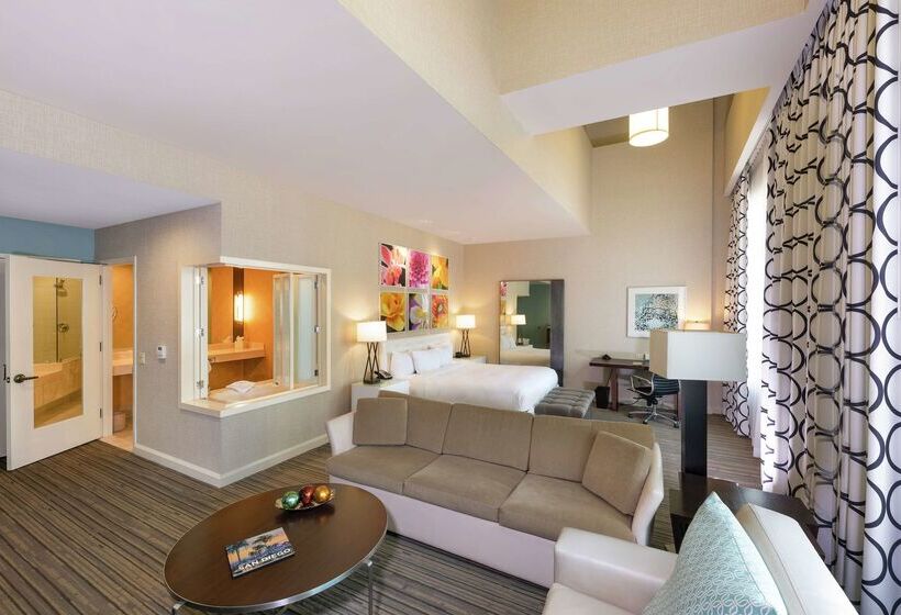 Отель Hilton San Diego Gaslamp Quarter