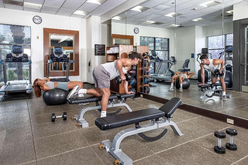 Отель Hilton San Diego Gaslamp Quarter