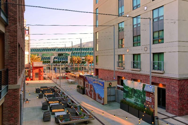 هتل Hilton San Diego Gaslamp Quarter