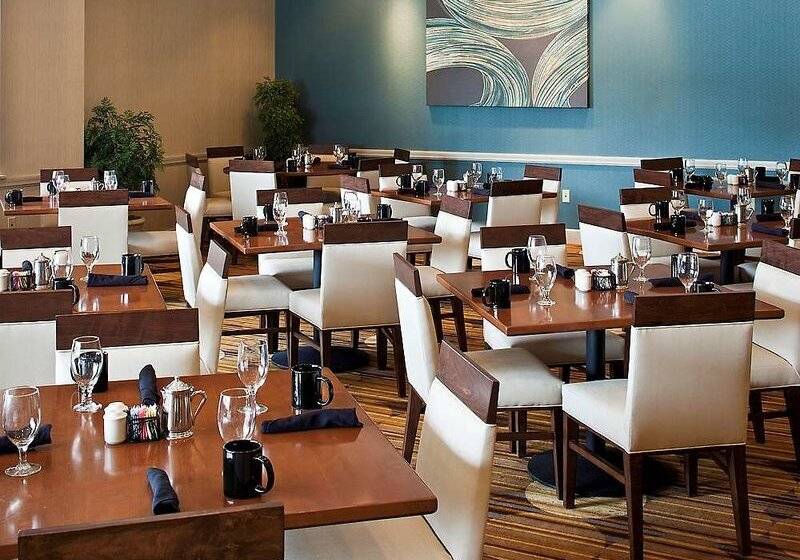 هتل Hilton Scranton & Conference Center