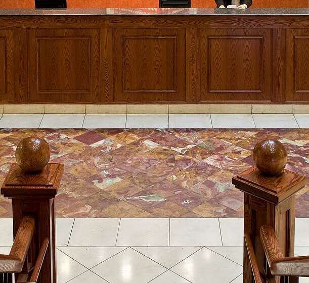 هتل Hilton Scranton & Conference Center