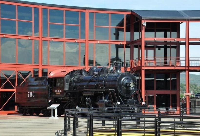 هتل Hilton Scranton & Conference Center