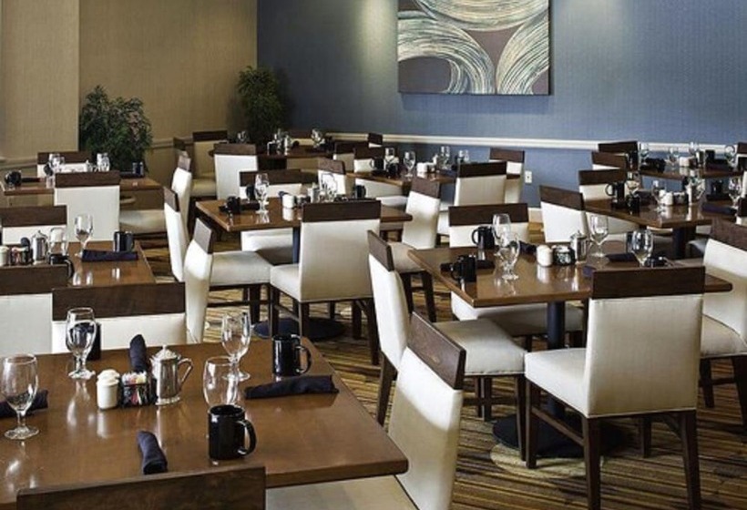 هتل Hilton Scranton & Conference Center