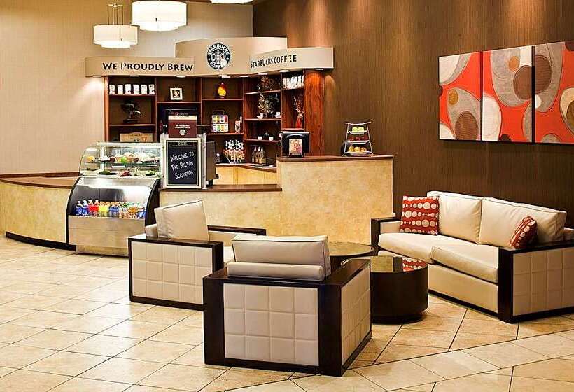 هتل Hilton Scranton & Conference Center