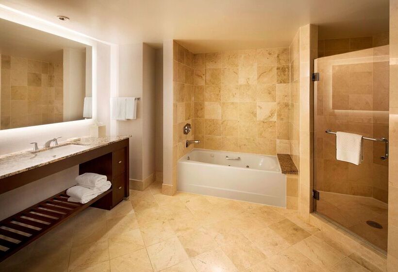 هتل Hilton University Of Florida Conference Center Gainesville