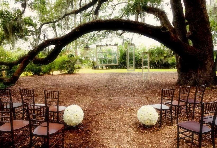 هتل Hilton University Of Florida Conference Center Gainesville