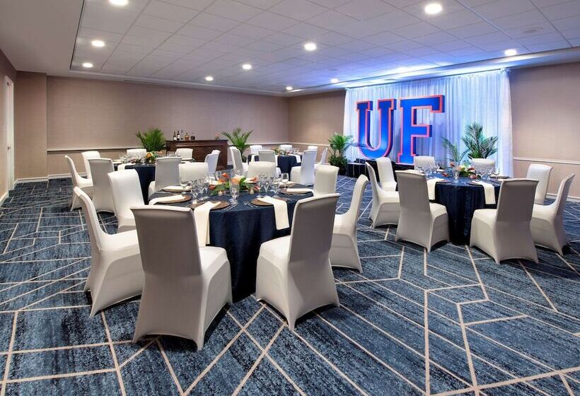هتل Hilton University Of Florida Conference Center Gainesville