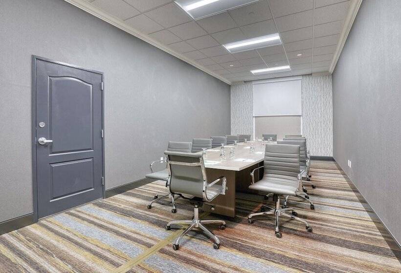 Holiday Inn Hotel & Suites Madison West, An Ihg