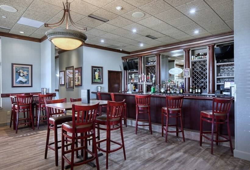 Holiday Inn Hotel & Suites Madison West, An Ihg