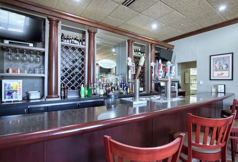 Holiday Inn Hotel & Suites Madison West, An Ihg