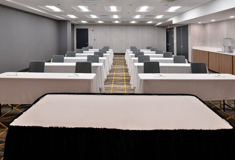 Holiday Inn Hotel & Suites Overland Park Convention Center By Ihg