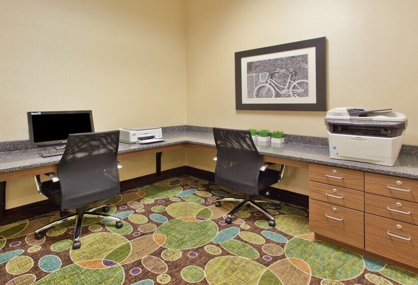 ホテル Holiday Inn Brunswick By Ihg