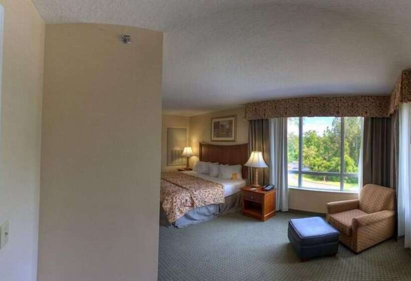 ホテル Holiday Inn Brunswick By Ihg