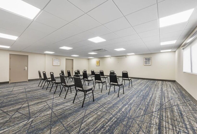 فندق Holiday Inn Express Greencastle, An Ihg