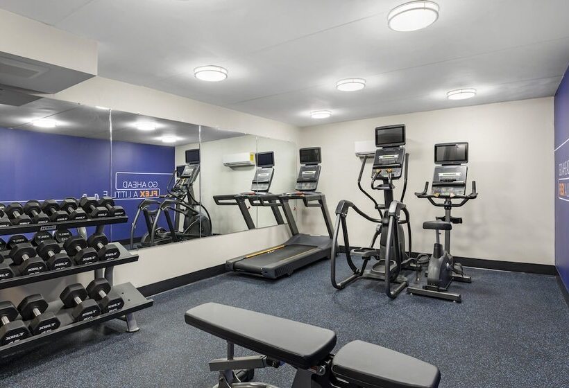 فندق Holiday Inn Express Greencastle, An Ihg