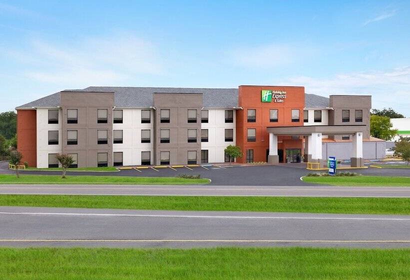 فندق Holiday Inn Express & Suites Opelousas, An Ihg