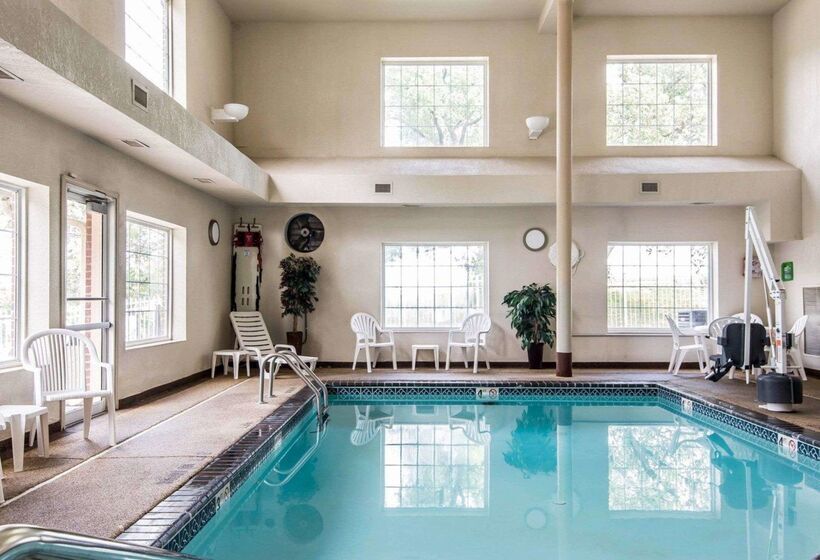 فندق Holiday Inn Kansas City Downtown By Ihg