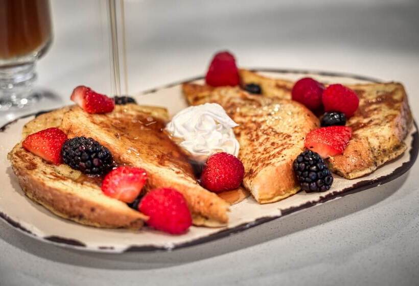 فندق Holiday Inn Kansas City Downtown By Ihg