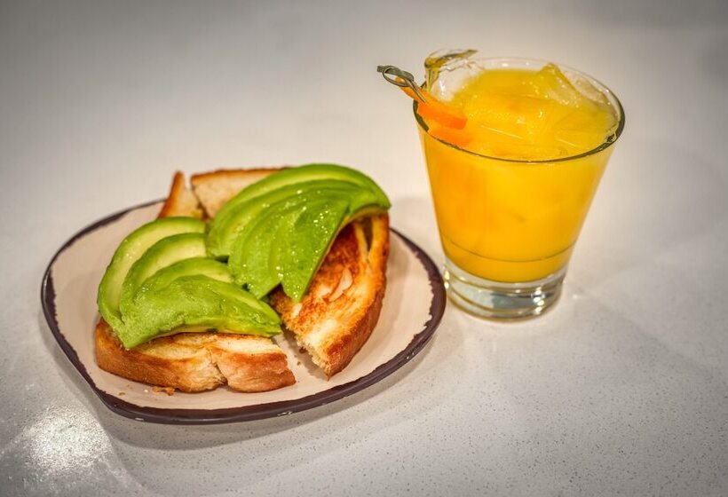 فندق Holiday Inn Kansas City Downtown By Ihg