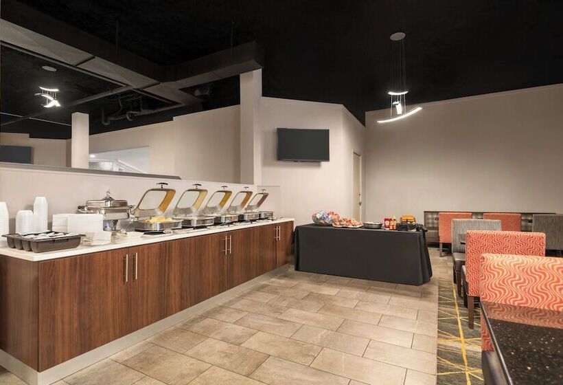 Отель Holiday Inn Mobile West I 10, An Ihg