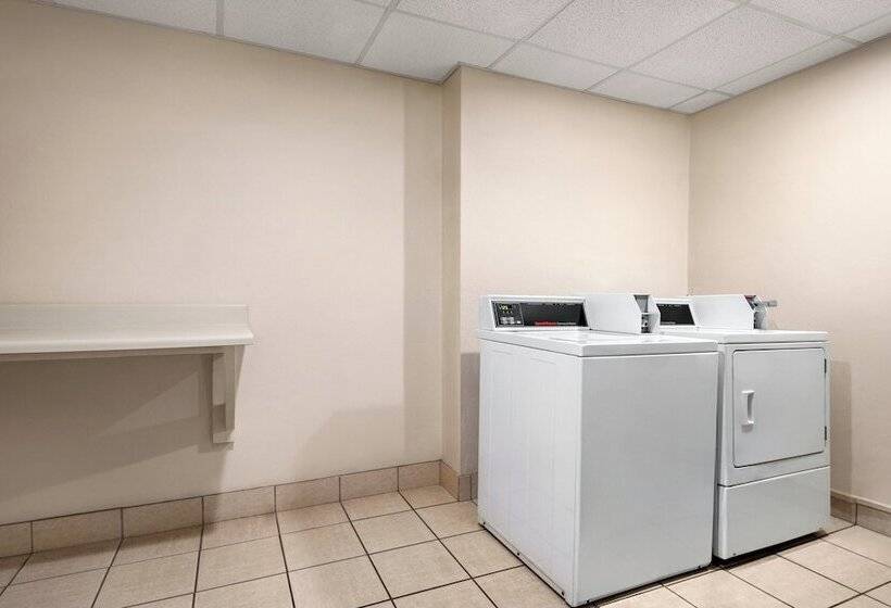 Отель Holiday Inn Mobile West I 10, An Ihg