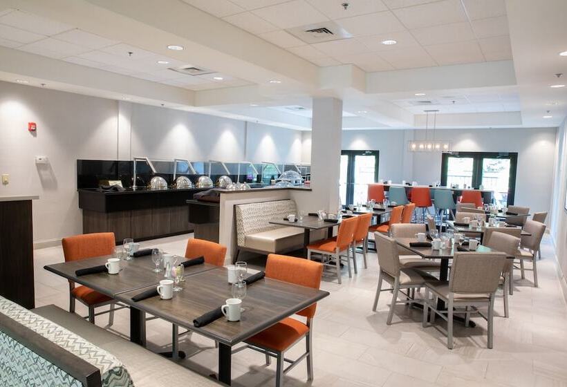 هتل Holiday Inn & Suites Raleigh Cary, An Ihg